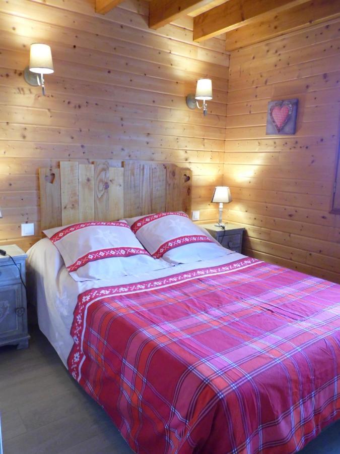 Chalet Des Clarines Saint-Genès-Champespe Exteriör bild